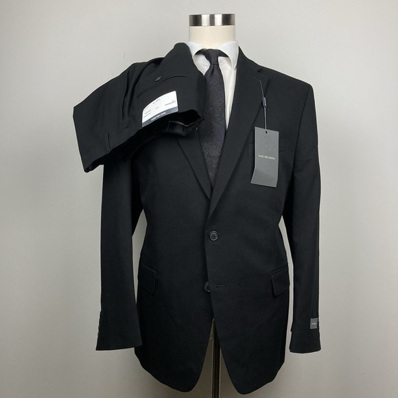 Van Heusen Mens Slim fit 2 Pc Suit 48R/44Wx32L Black Solid Stretch *Read*